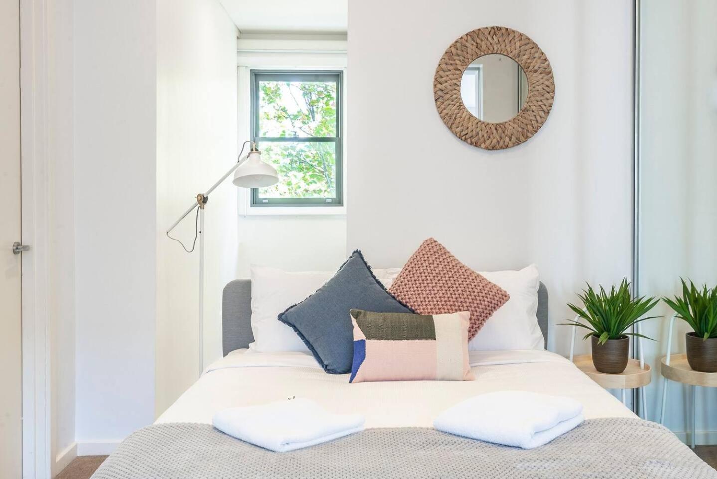 Centrally Located Pyrmont Paradise With Patio Apartment *