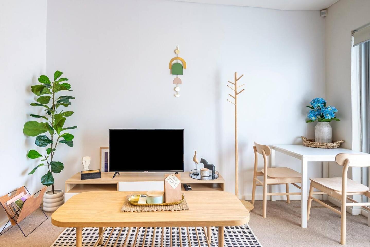 Centrally Located Pyrmont Paradise With Patio * Sydney