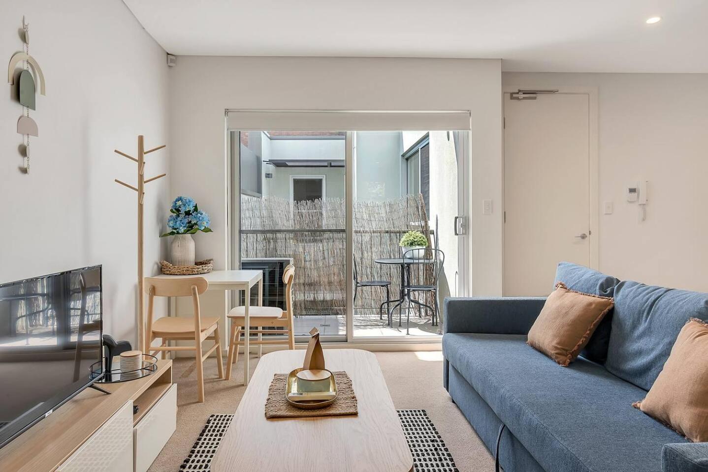 Centrally Located Pyrmont Paradise With Patio Sydney