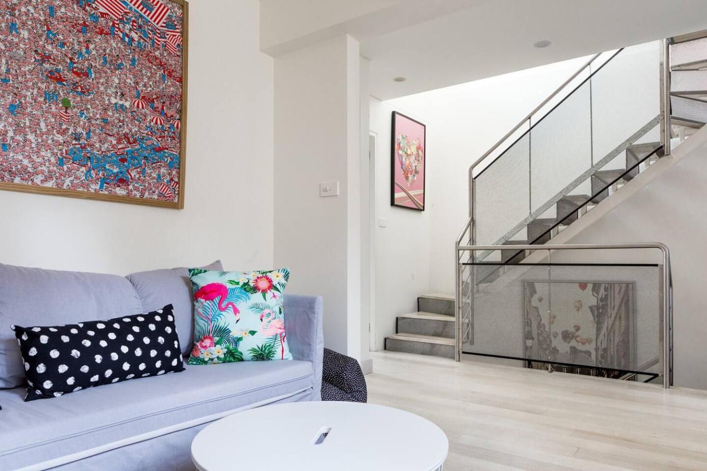 Urban Flair - Surry Hills Terrace Serenity *
