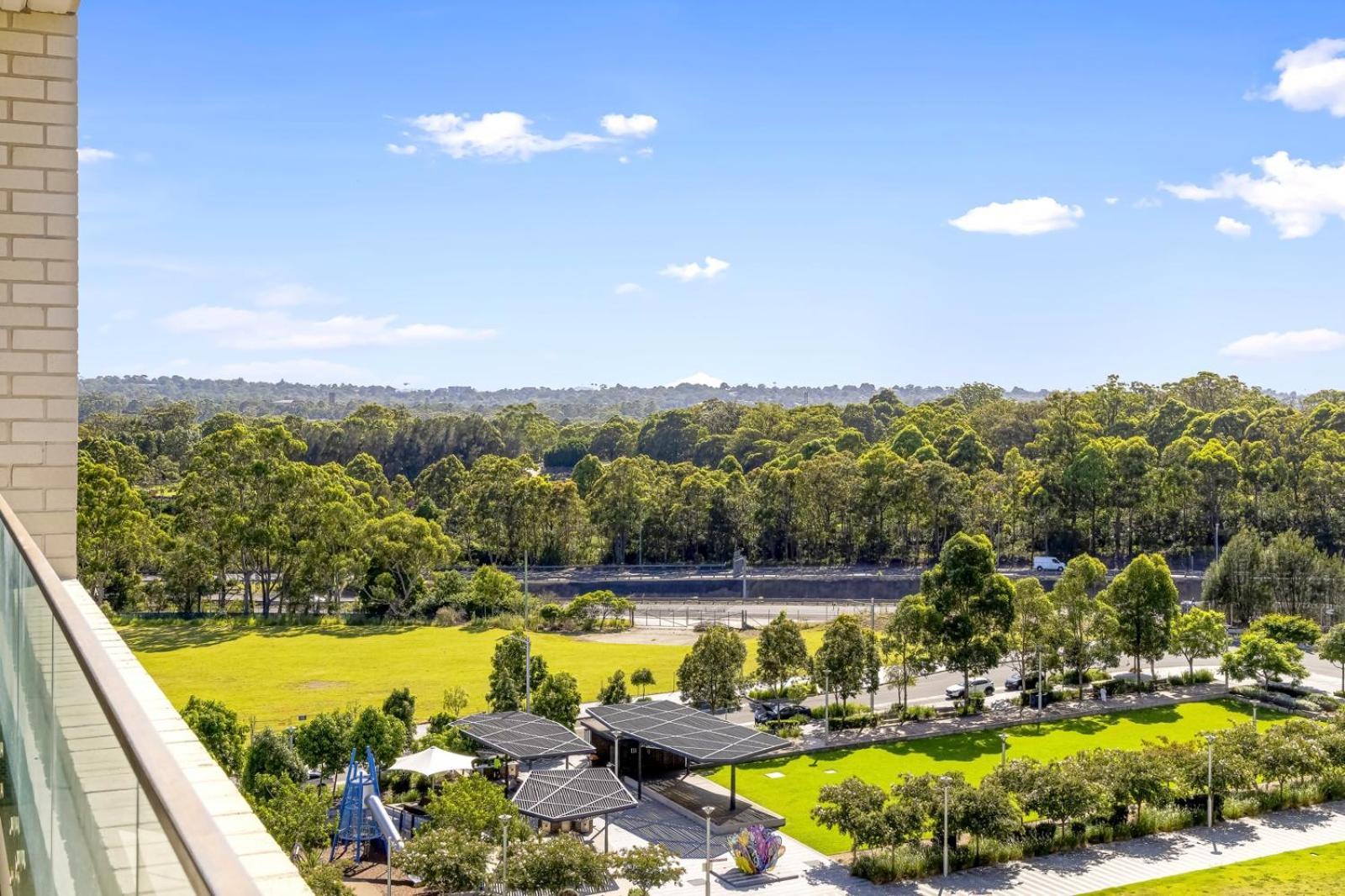 Executive Two-bedroom In Macquarie Park Apartment Sydney
