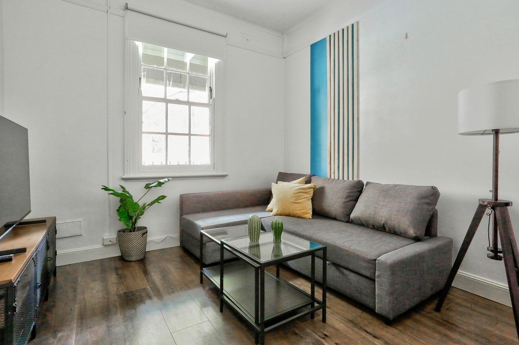 Spacious 3 Bedroom House Centre Millers Point * Sydney