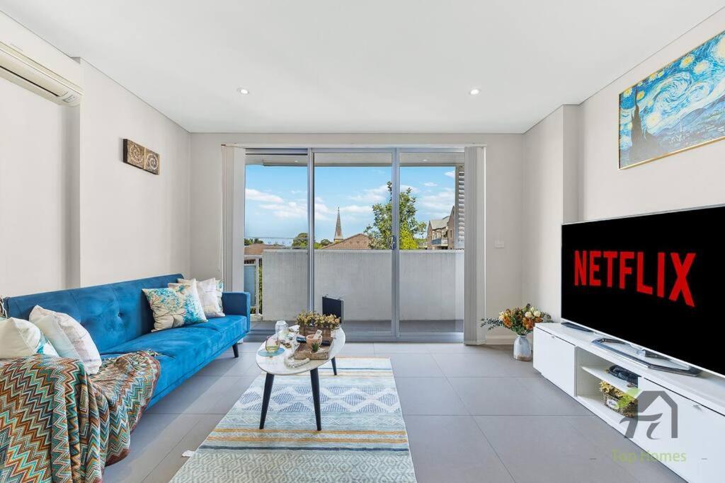 Apartment Gogh's In Parramatta Sydney