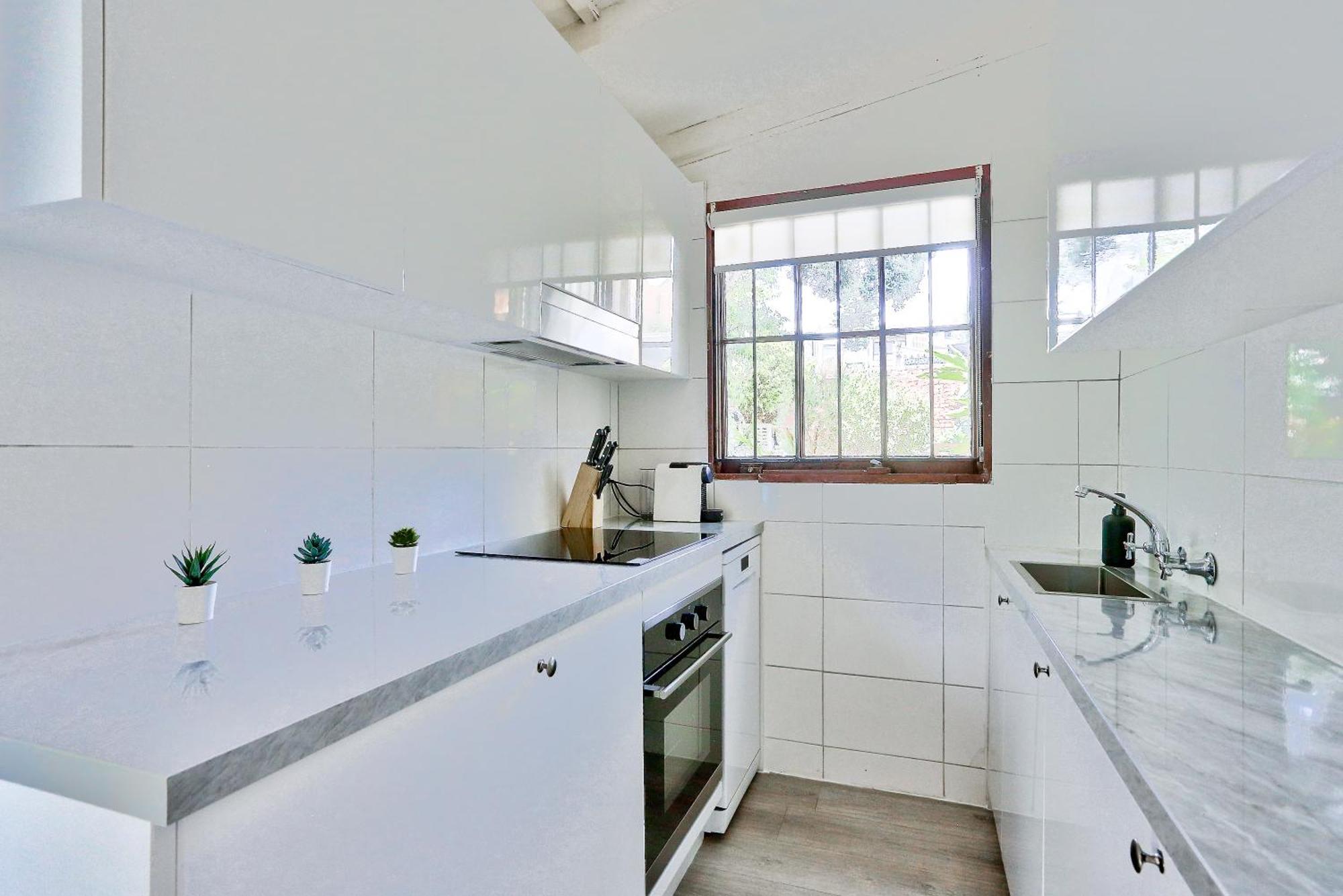 Comfortable 2 Bedroom House Paddington 2 E-bikes Included *