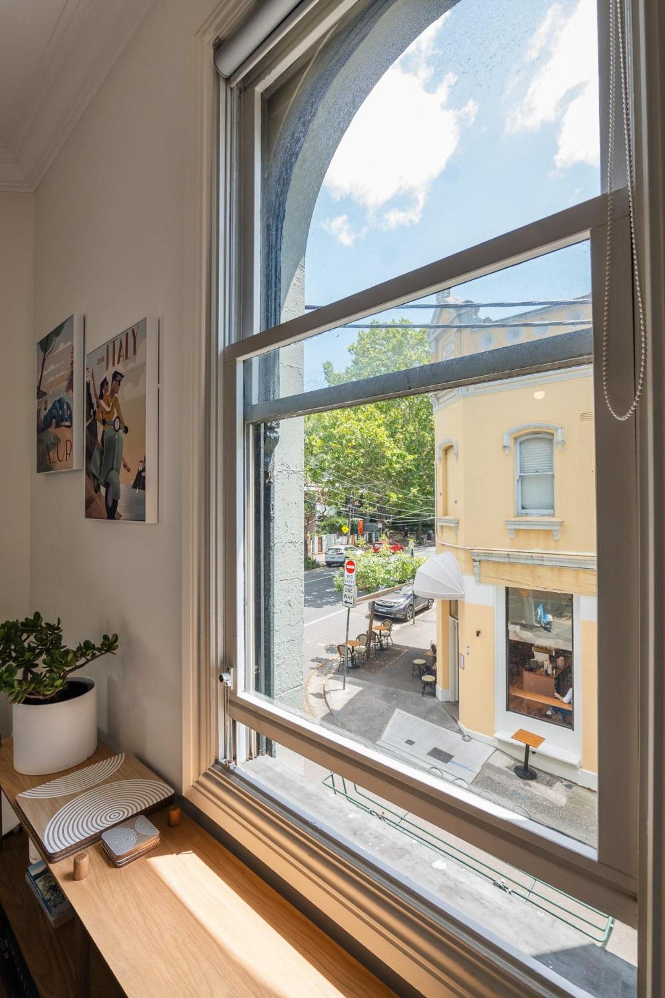Surry Hills Chic Right On Crown St Apartment *