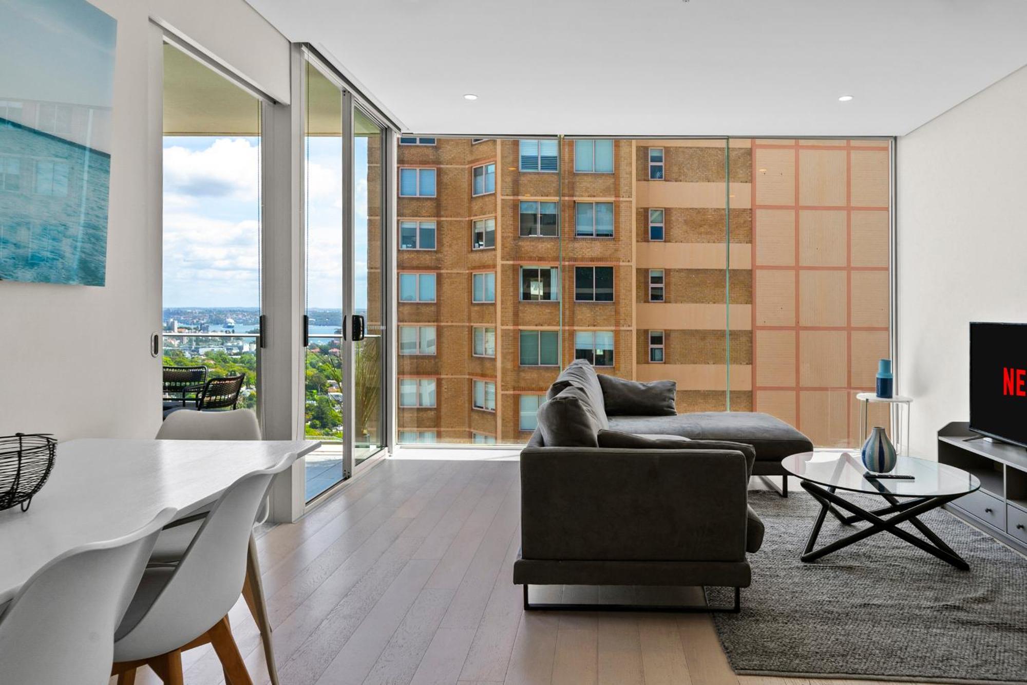 Apartment Stunning 2br With Harbour Views In Bondi Junction Sydney