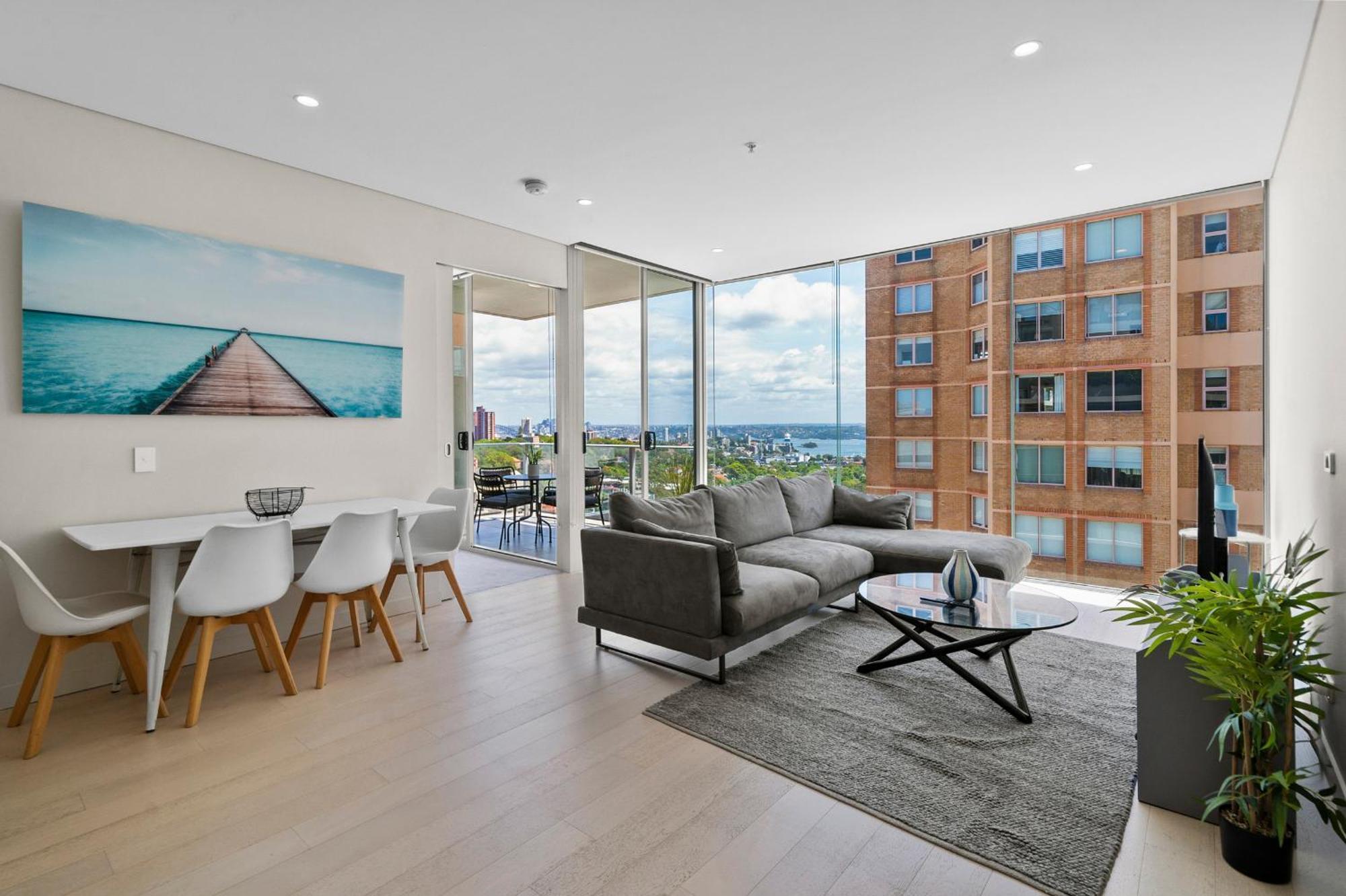 Apartment Stunning 2br With Harbour Views In Bondi Junction *