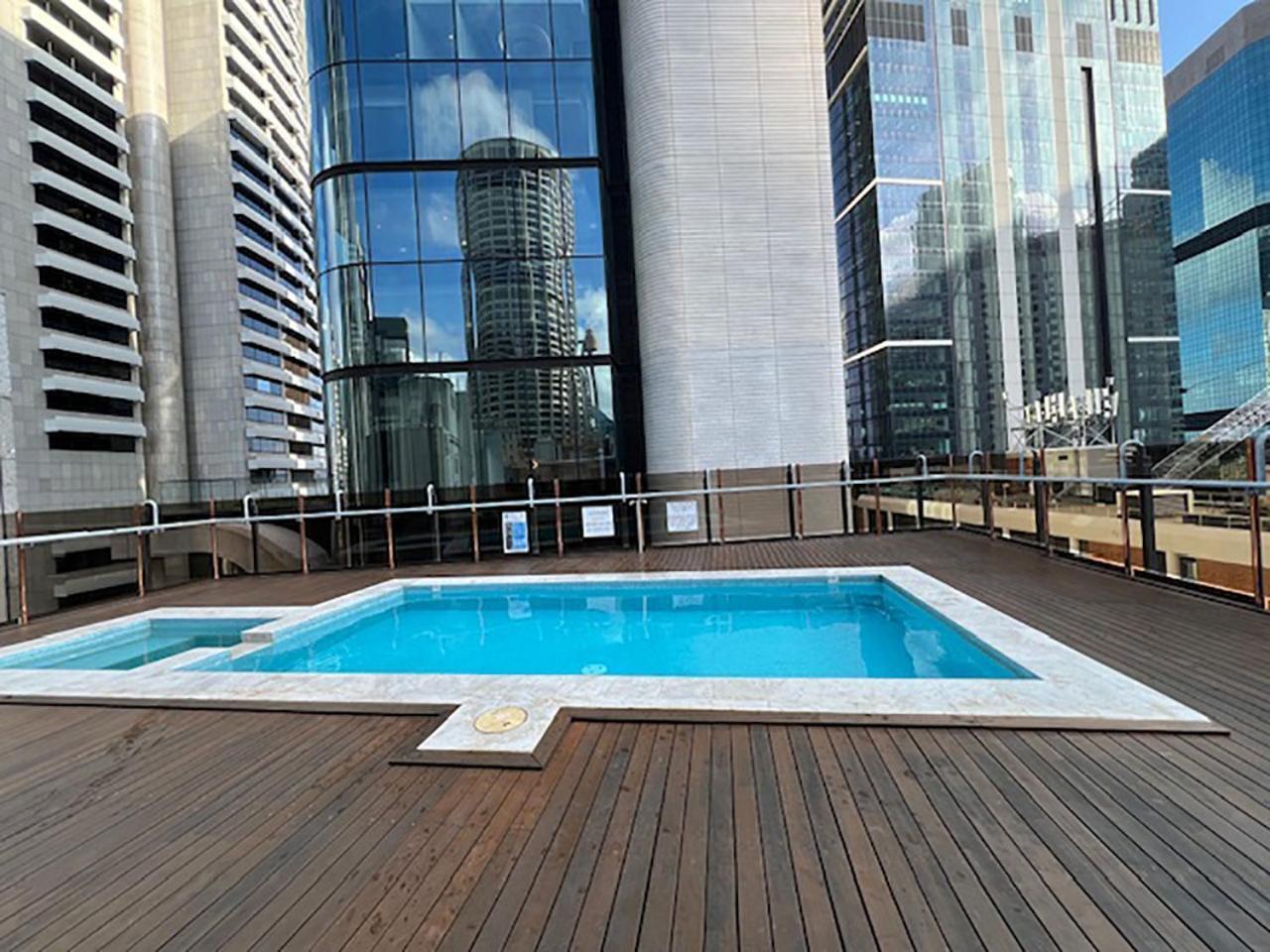Downtown Cbd Executive With Pool Apartment Sydney