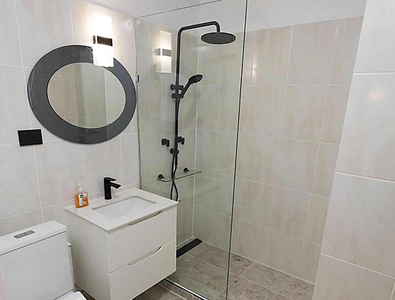 Downtown Cbd Executive With Pool Apartment Sydney