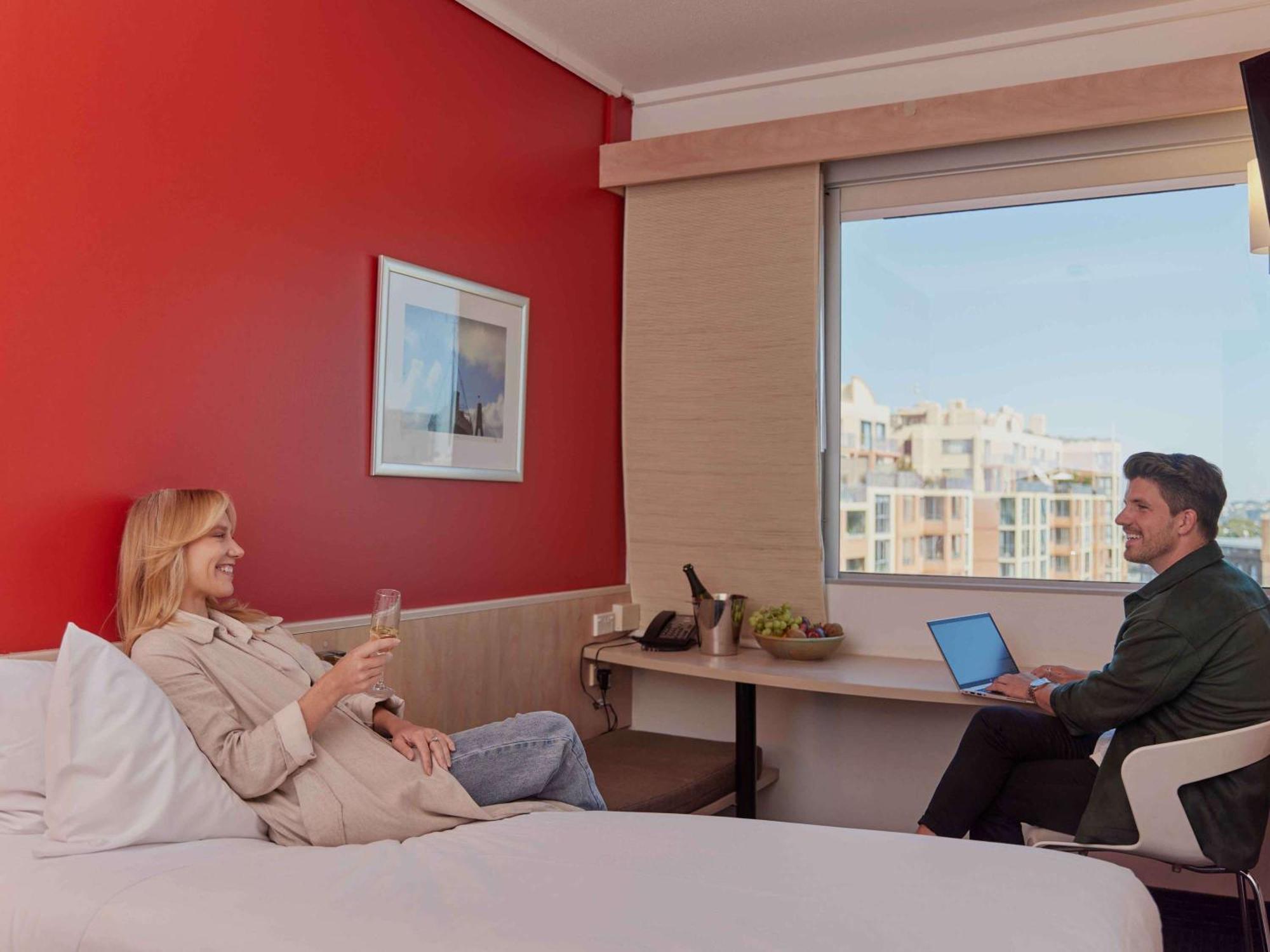 Hotel Ibis Darling Harbour 3*