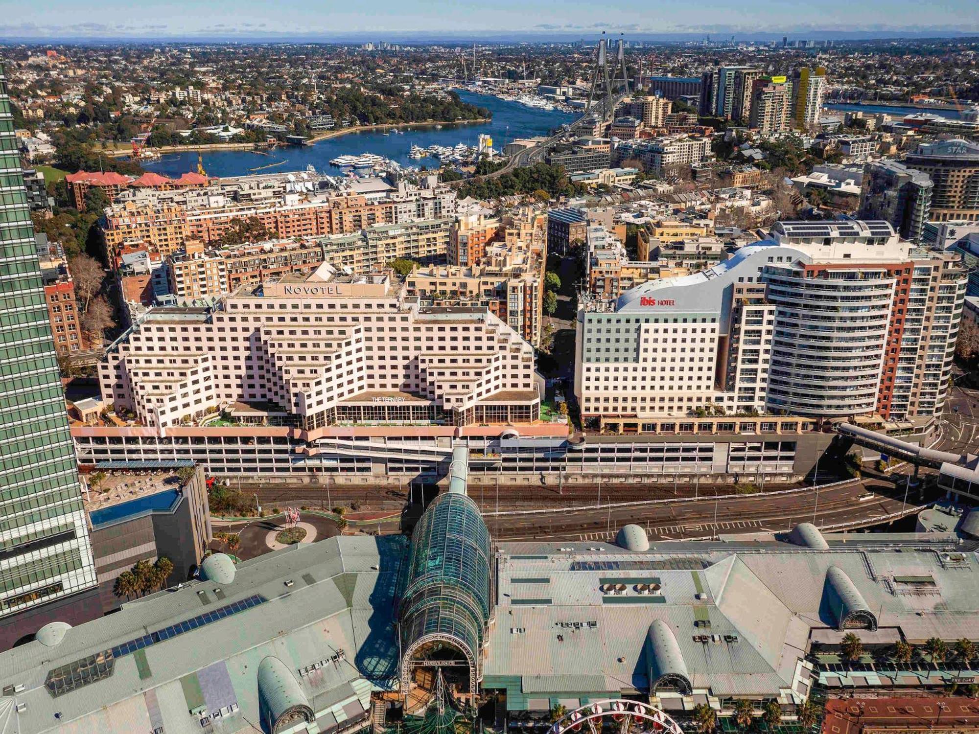 Ibis Darling Harbour Hotel 3*
