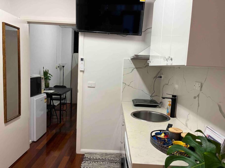 Apartment Great Value + Convenient Location Sydney