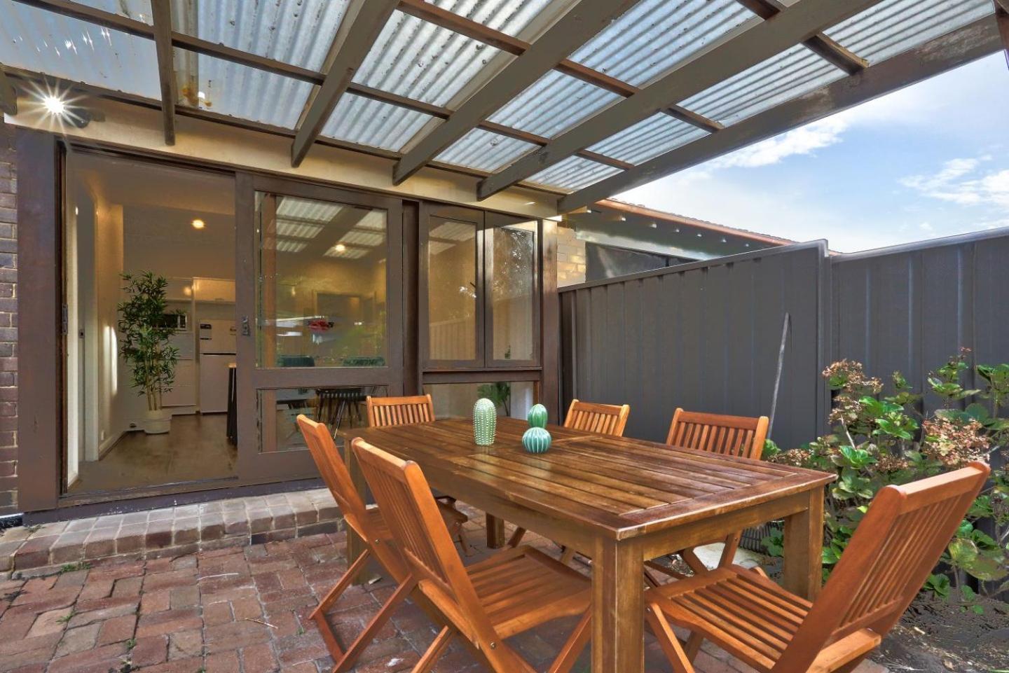 Spacious 3 Bedroom On The Edge Of Downtown Herford St 2 E-bikes Included