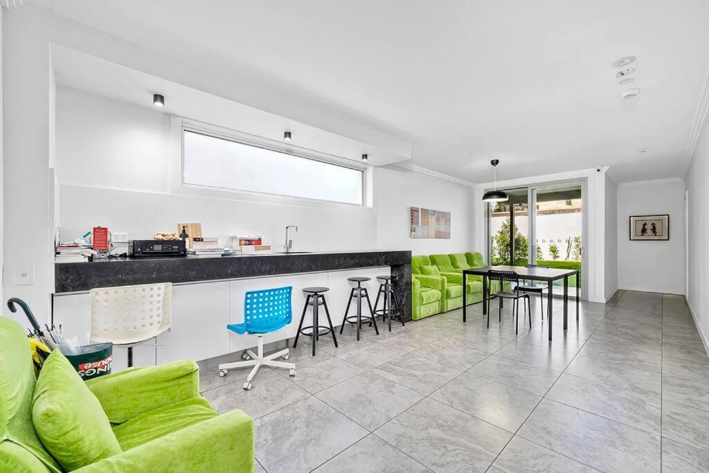 Modern Self-contained Studio At Crows Nest Apartment Sydney