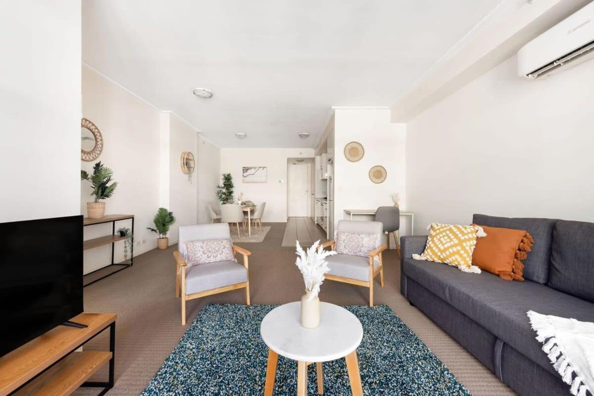 A Plush & Comfy Right Next To Darling Harbour Apartment Sydney