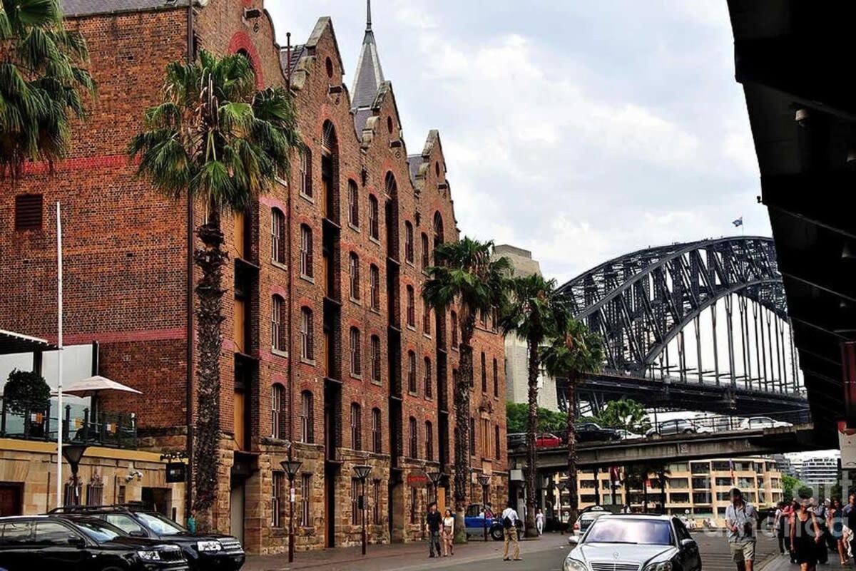 A Comfy & Spacious 2br Harbour View * Sydney