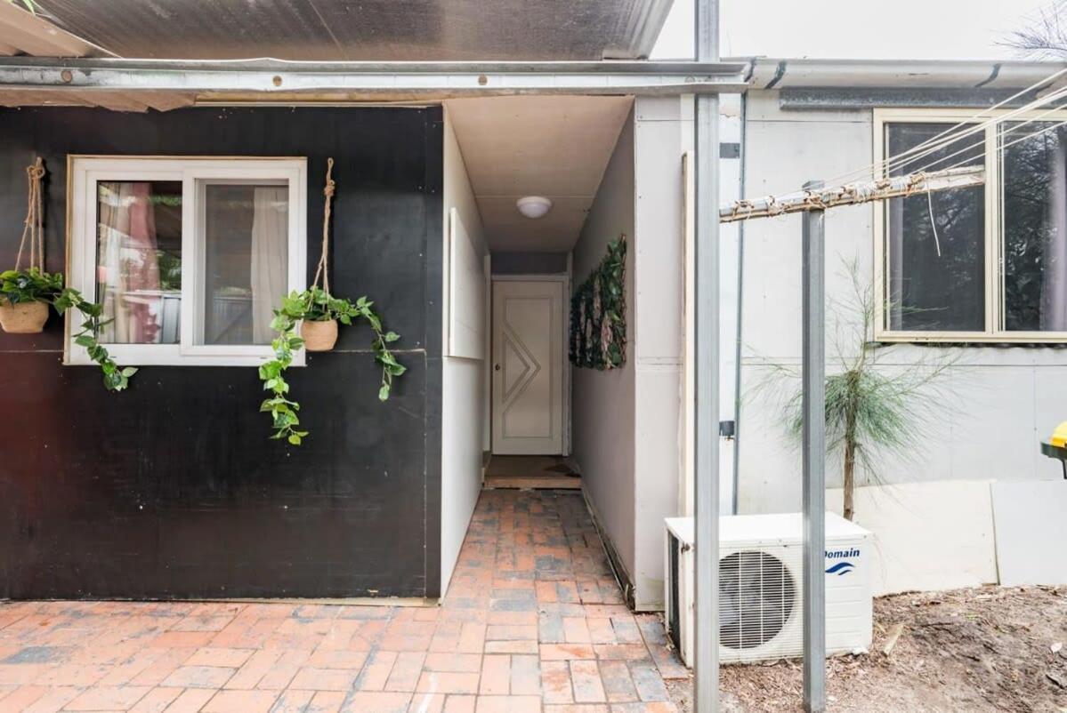 Boutique Private Rm 7 Min Walk To Domestic Airport - Sharehouse * Sydney