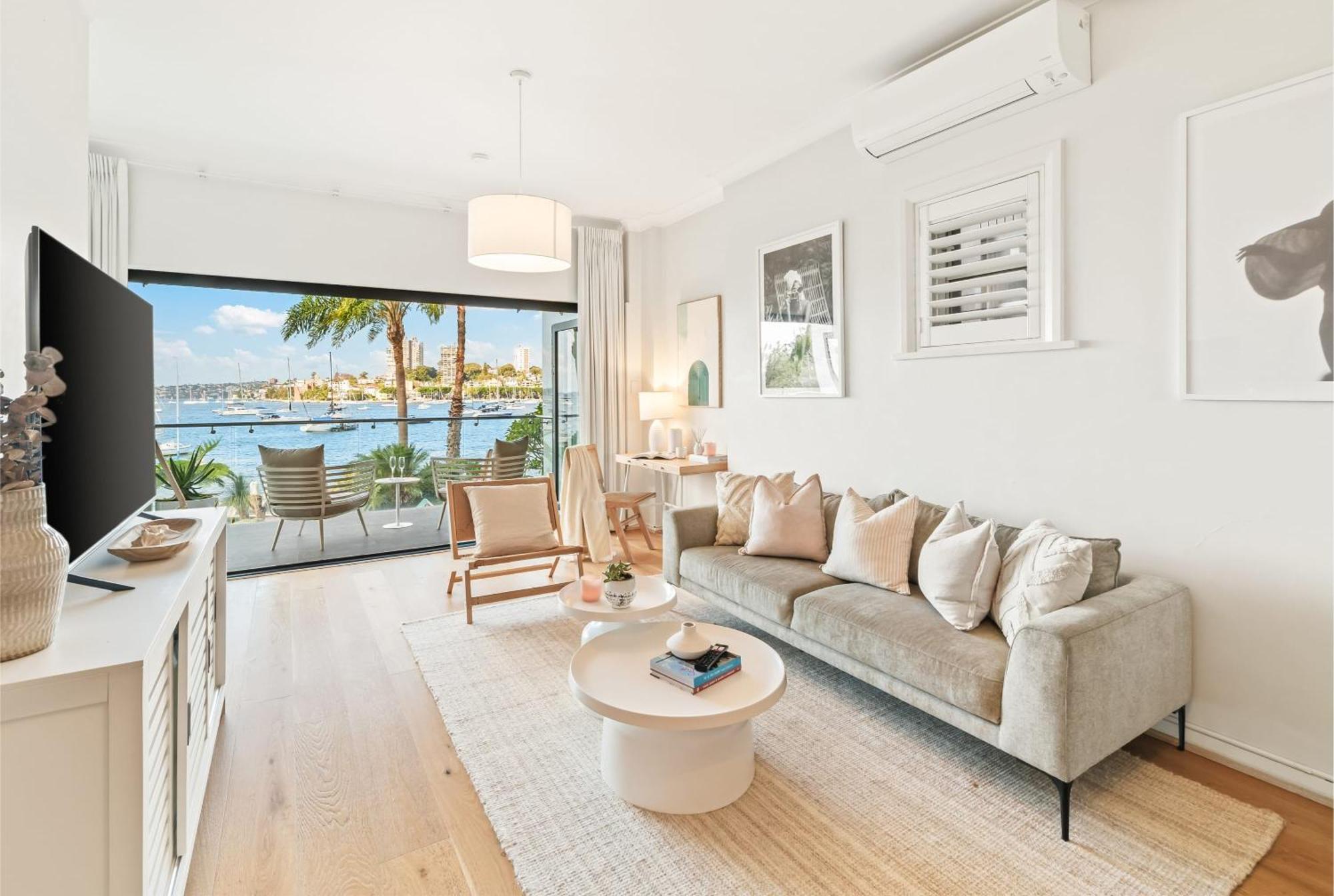 Apartment Cocos At Palm View Collective Sydney