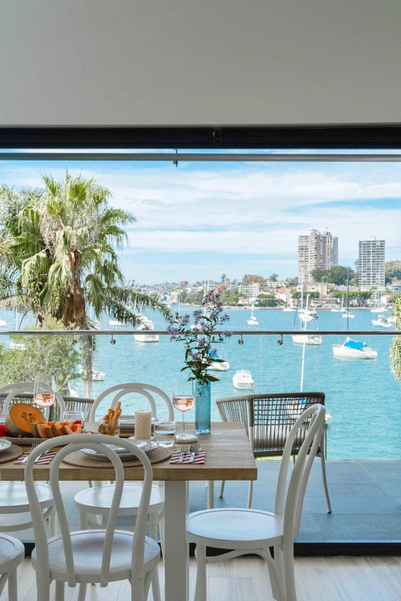Apartment Phoenix At Palm View Collective Sydney