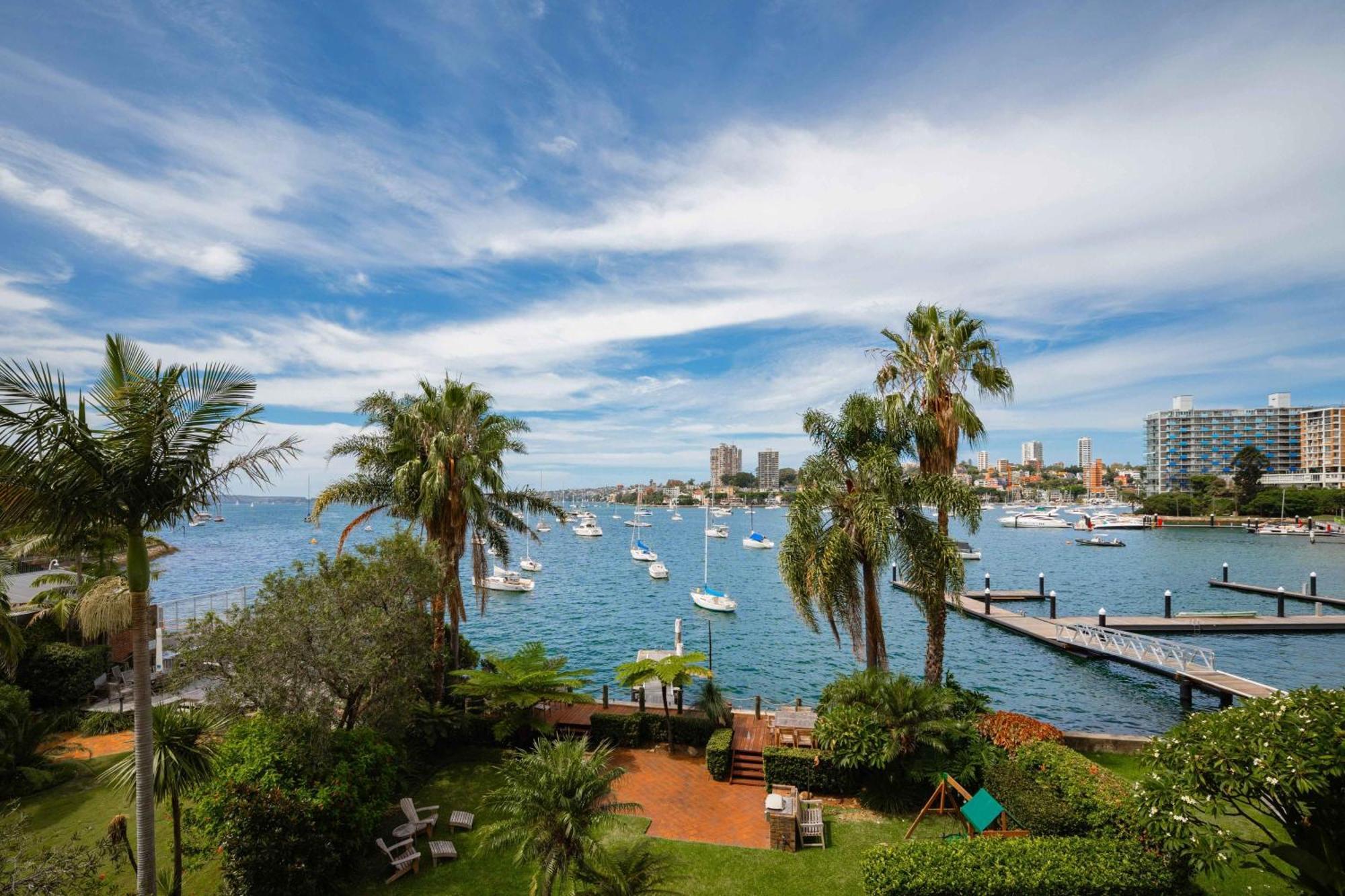 Apartment Phoenix At Palm View Collective Sydney
