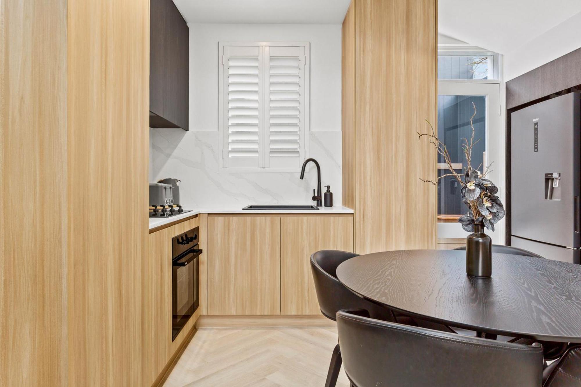 Central 2-bed Terrace House By The Harbour * Sydney
