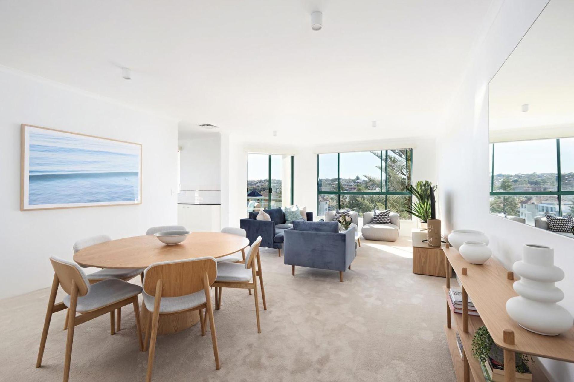 Palm Breeze In Coogee Sydney