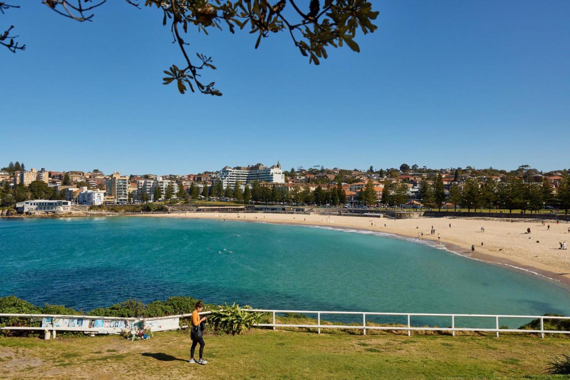 Palm Breeze In Coogee Apartment *