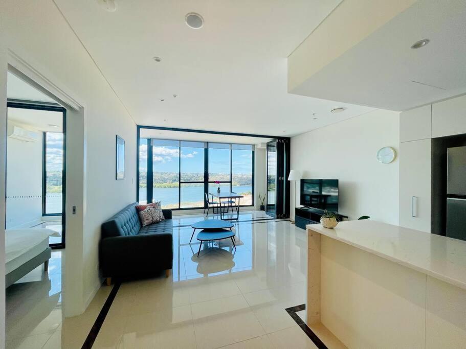 Sensational Waterview 2bed2baths -wifi Parking