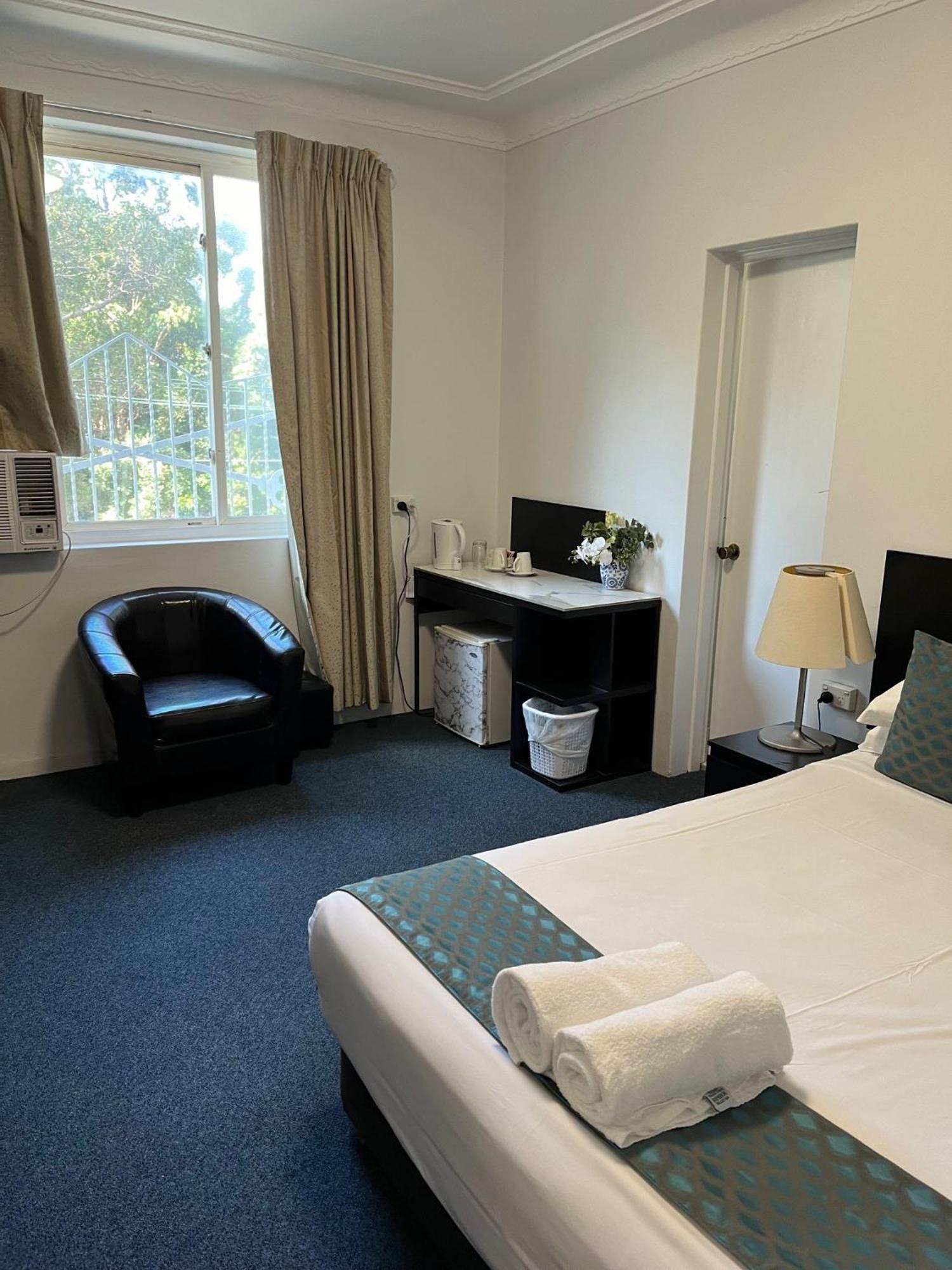 St Leonards 3* Sydney