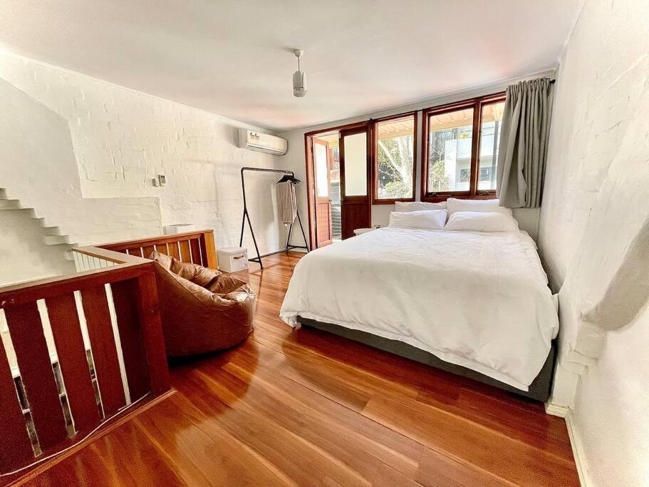 4 Bdrm Terrace With Office