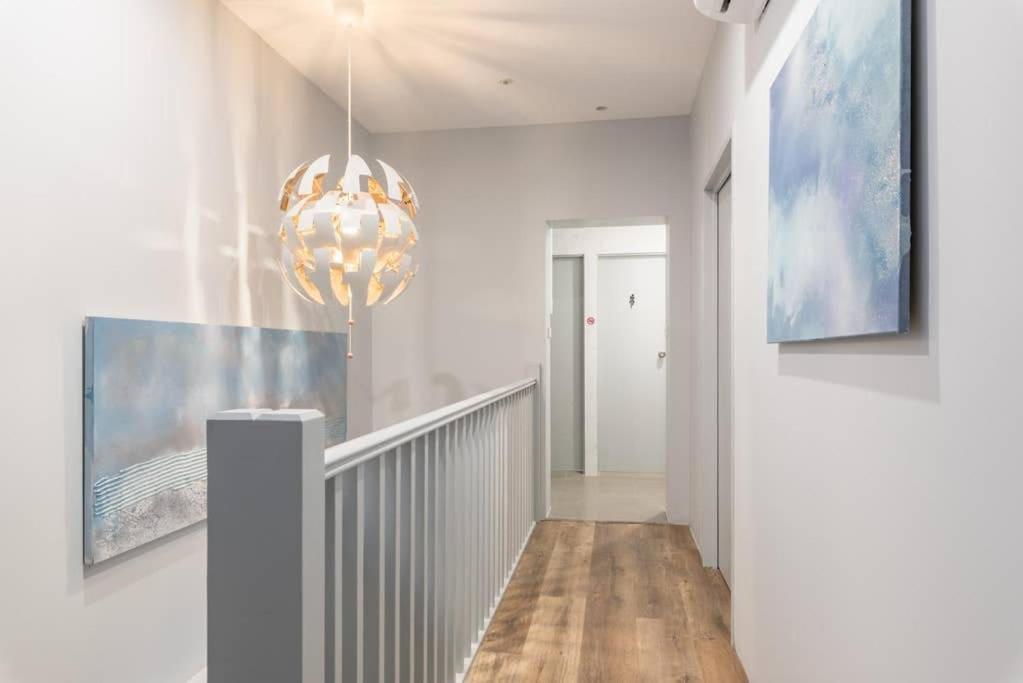 Comfy Triple - Ac - Centrally Located Of Sydnear- Station Town Hall Icc Darling Harbour Uts Usyd - Shared Bathroom Guest house