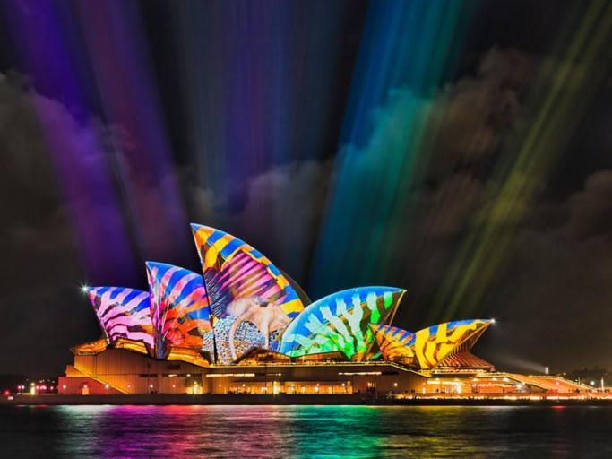 Modern Double - Ac - 1mins To - Nearby Hotspots Sydney