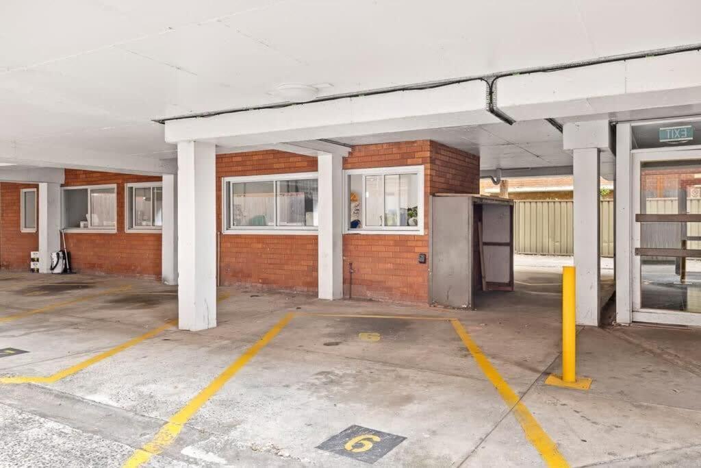 Modern - Free Parking - Near Shop&unsw&station Apartment Sydney