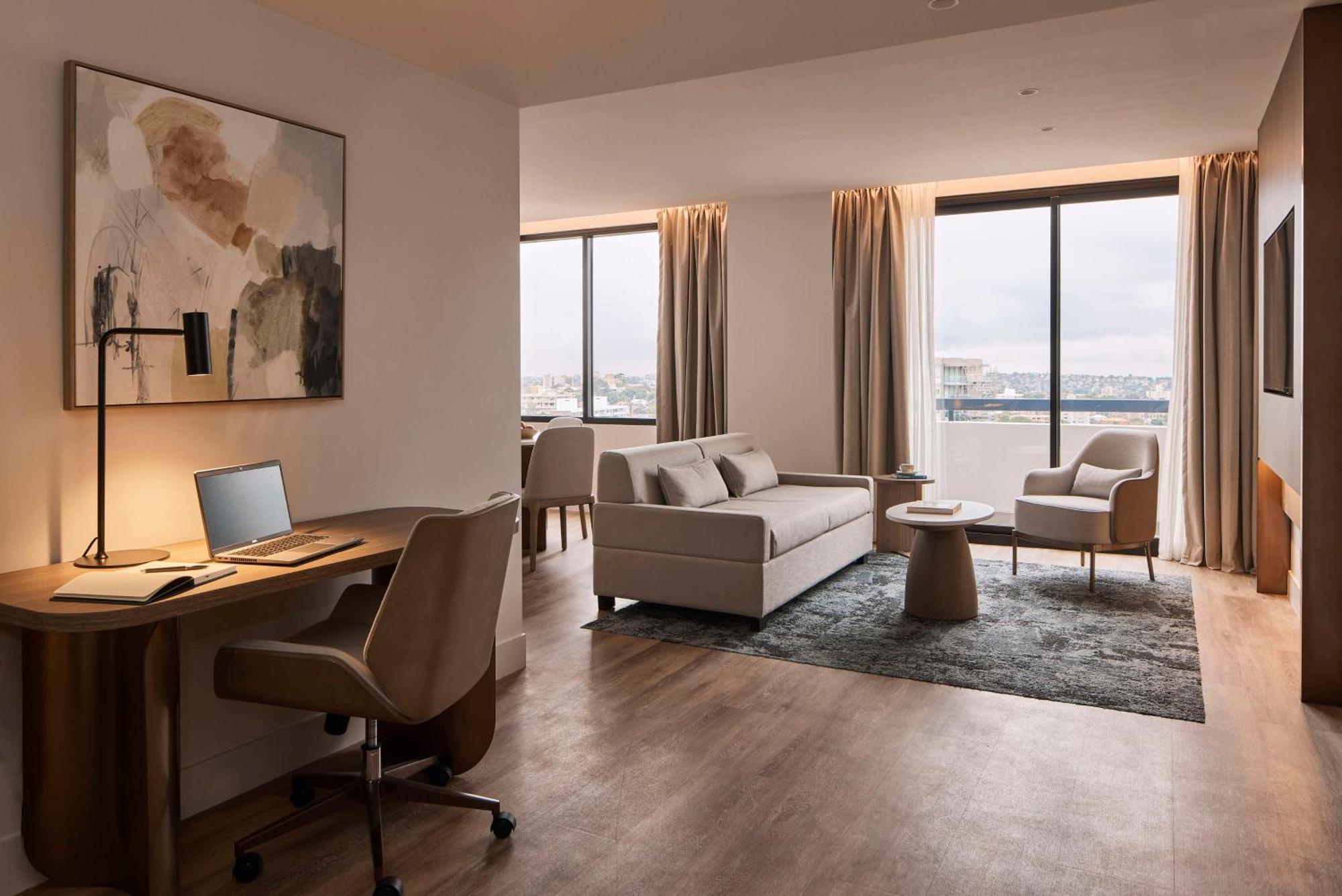Hotel Rydges North 4*