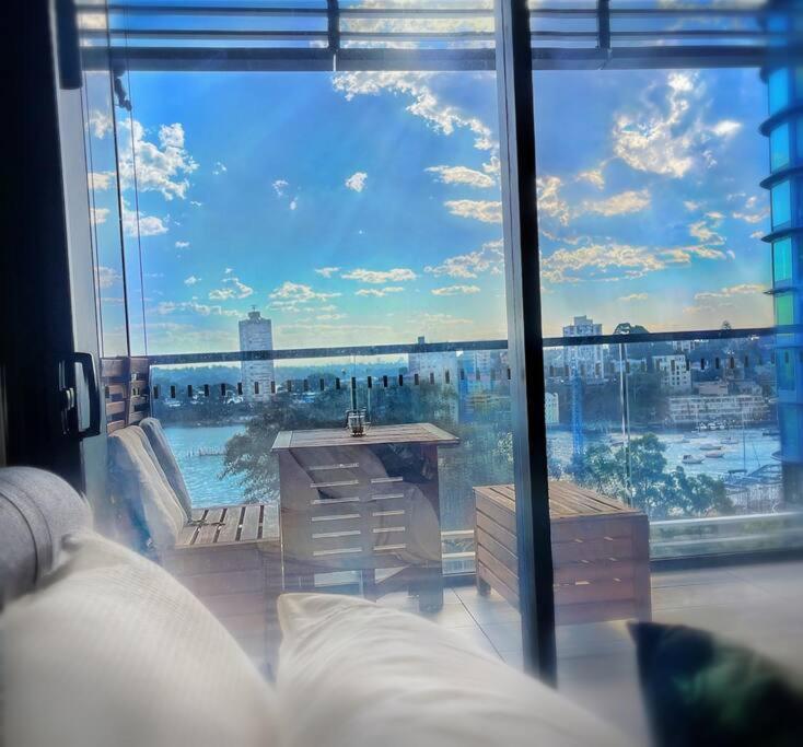 Kozyguru Milsons Point Amazing View 2 Bed Sydney