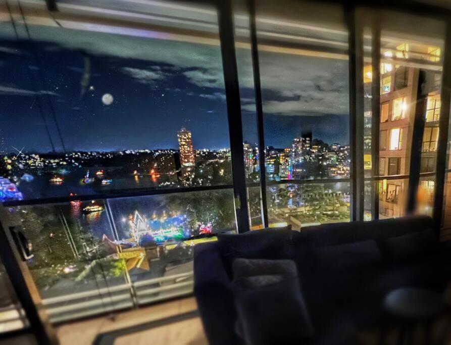 Kozyguru Milsons Point Amazing View 2 Bed Apartment *