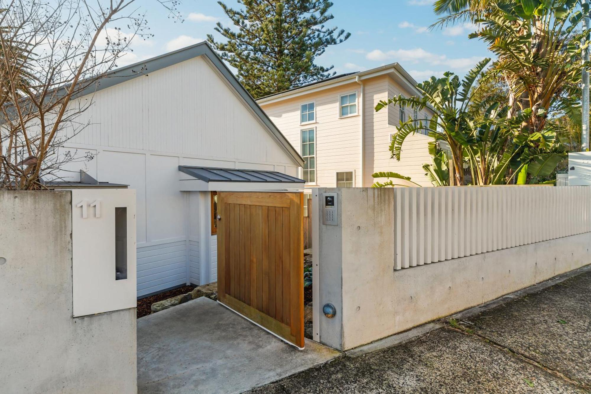 Stunning 3-br Architectural Gem