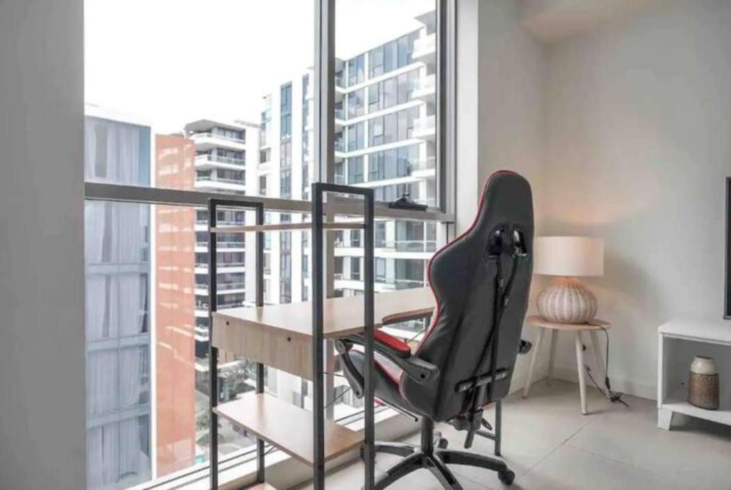 Apartment 08mascot Abnb-inspired 1br With Open-style Second Room, Free Parking *
