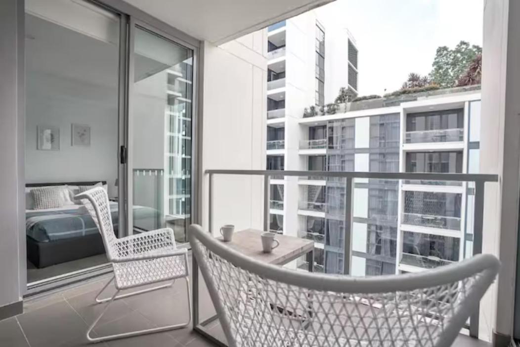08mascot Abnb-inspired 1br With Open-style Second Room, Free Parking * Sydney