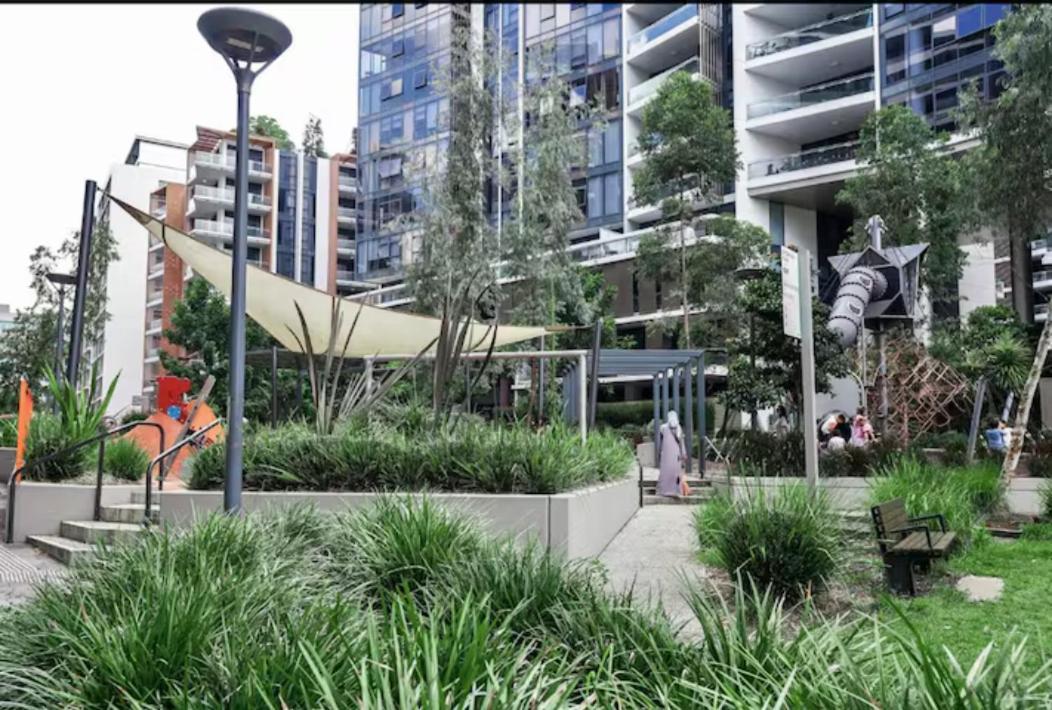 08mascot Abnb-inspired 1br With Open-style Second Room, Free Parking * Sydney
