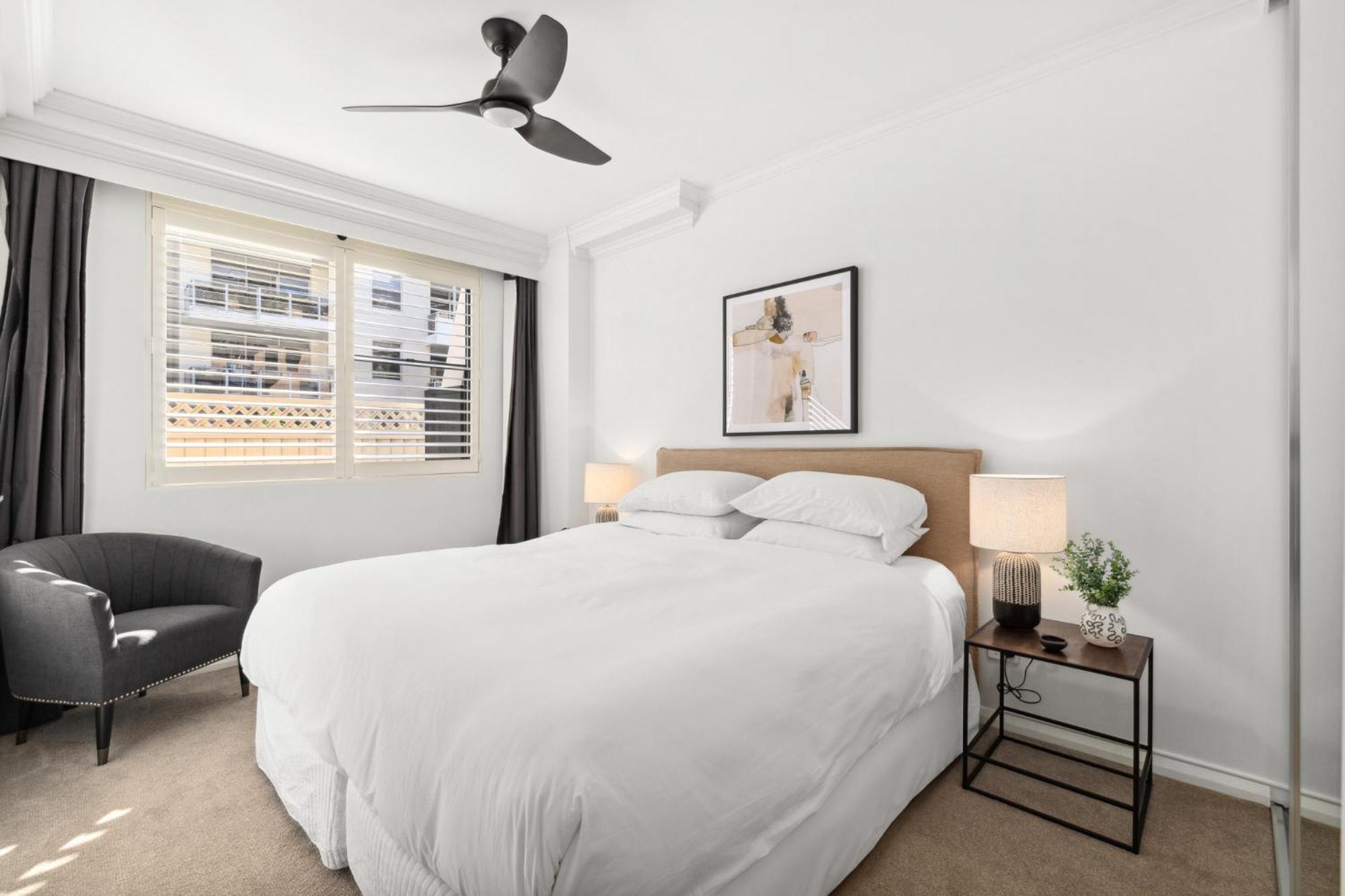 Apartment Modern 2-bed With Pools, Gym, Tennis Court & Sauna