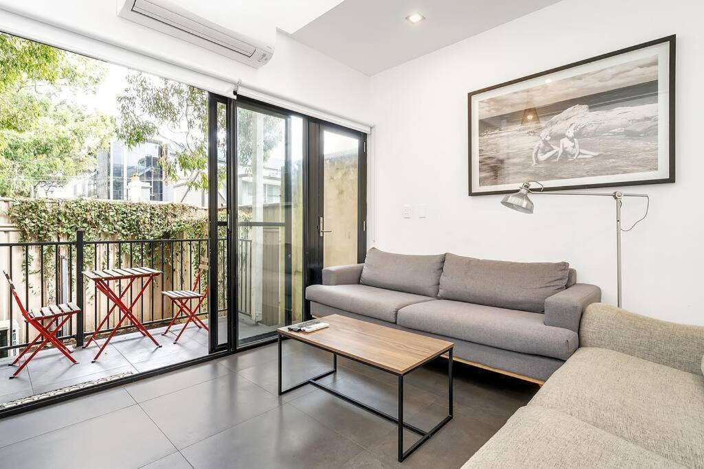 21p Unique Design 4 Bedroom Abnb Style Townhouse Near Darling Harbour 9 Min Walk Villa