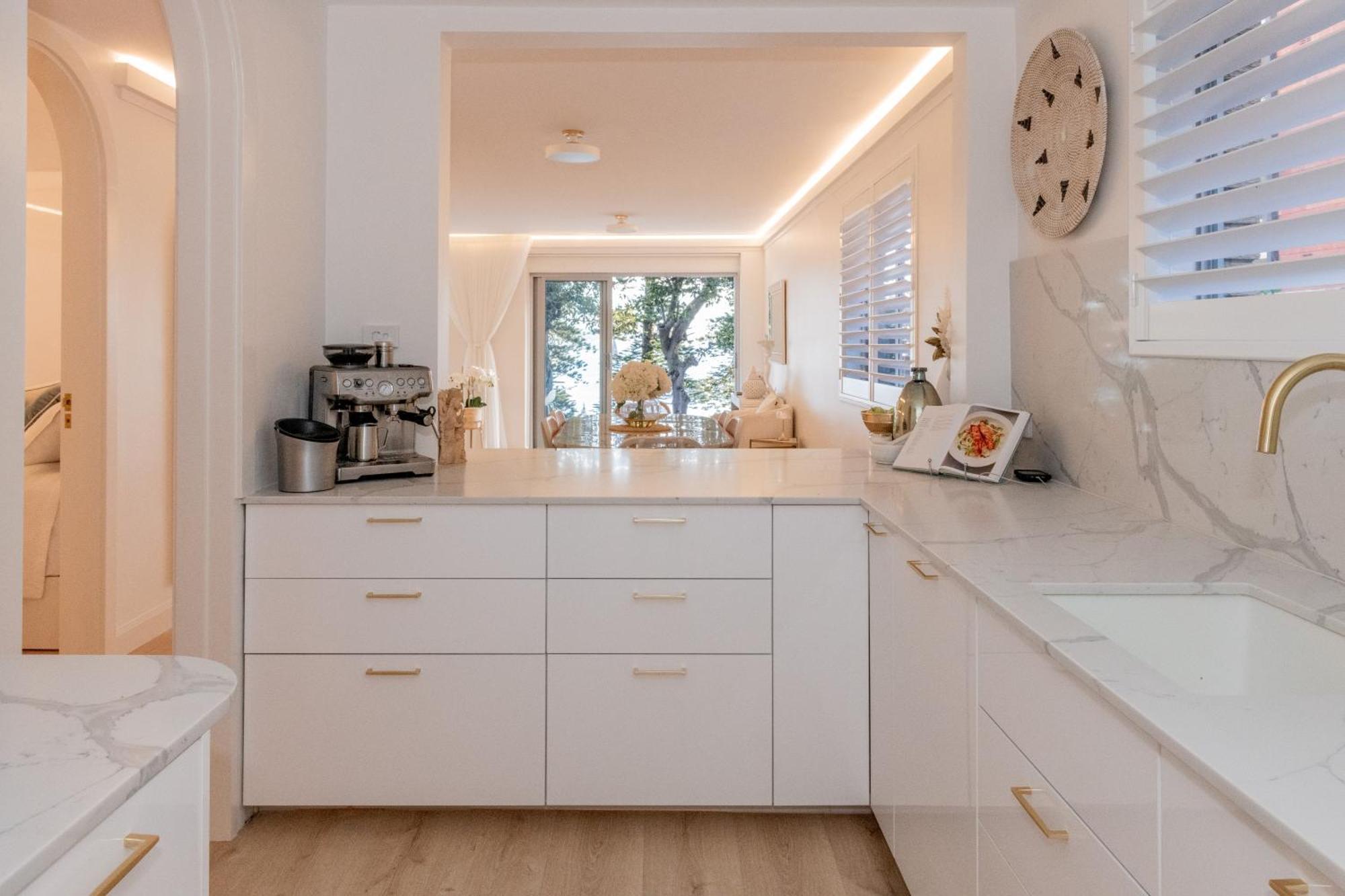 3 Bedroom Beachfront Manly Garden