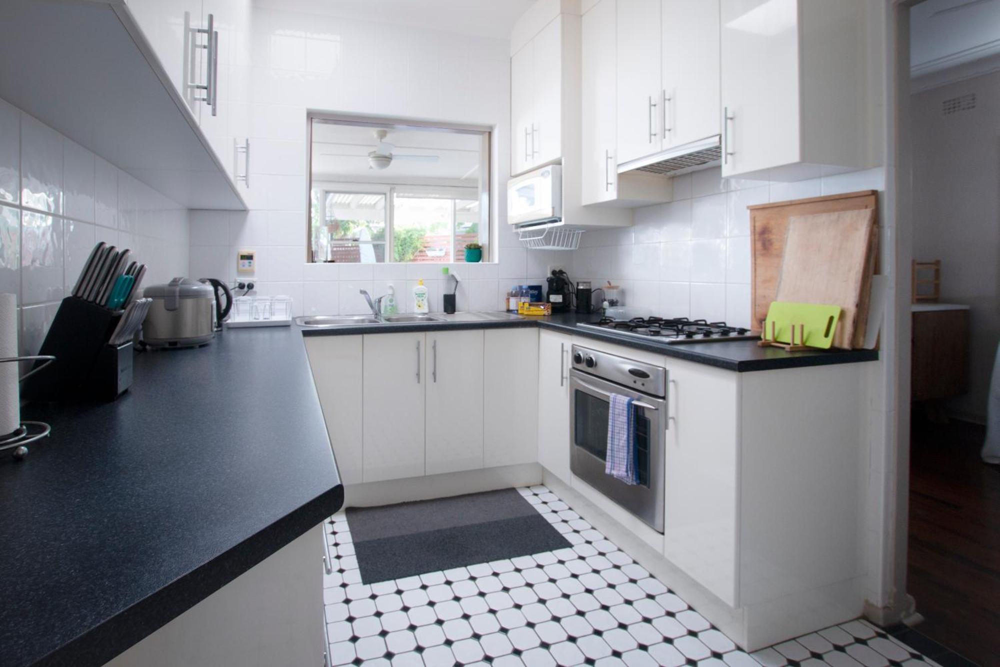 Holiday home Away From - 3 Bedroom House Sleeps 6 - Parking *
