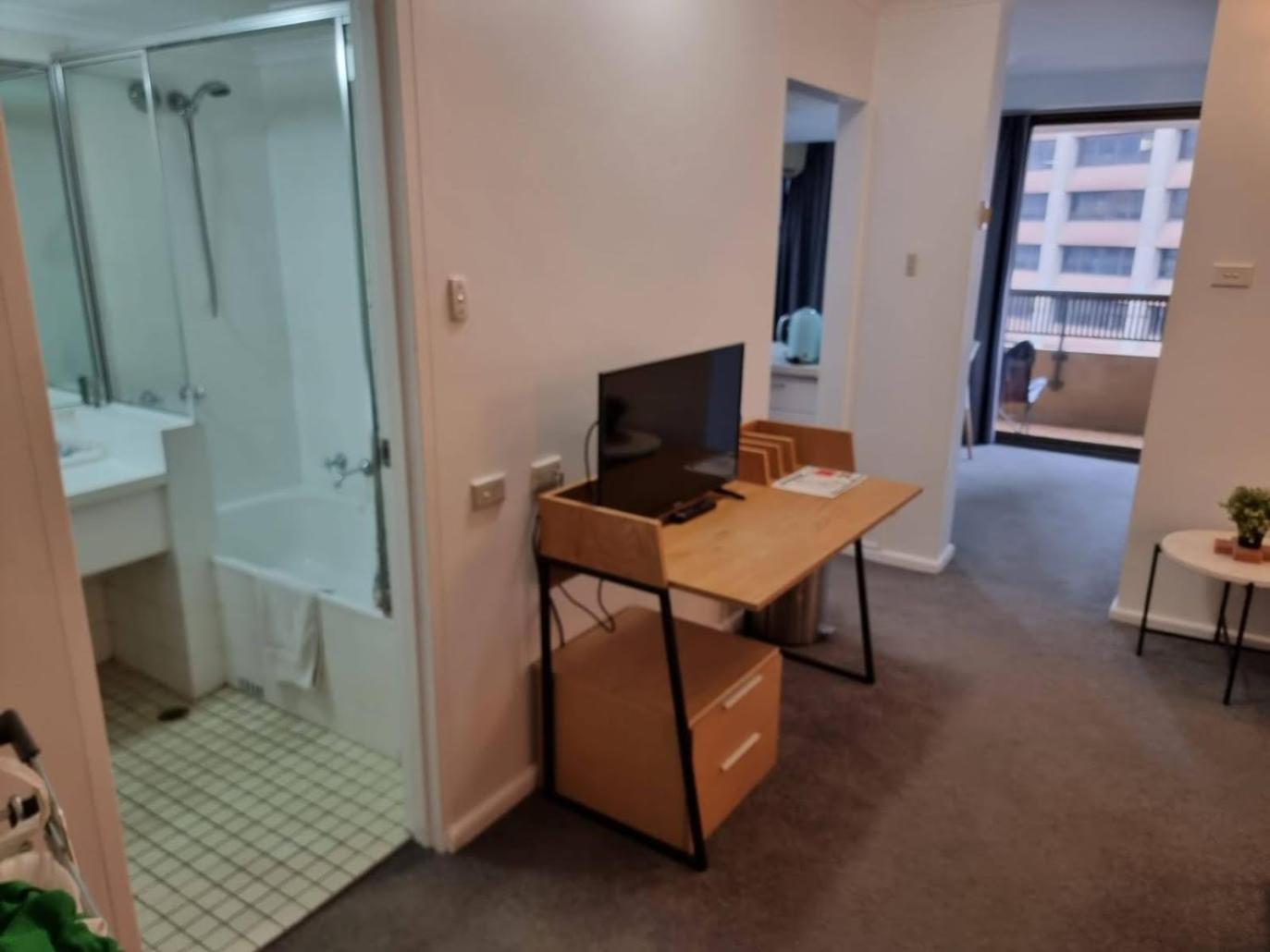 Centre 1 Bedroom With Balcony
