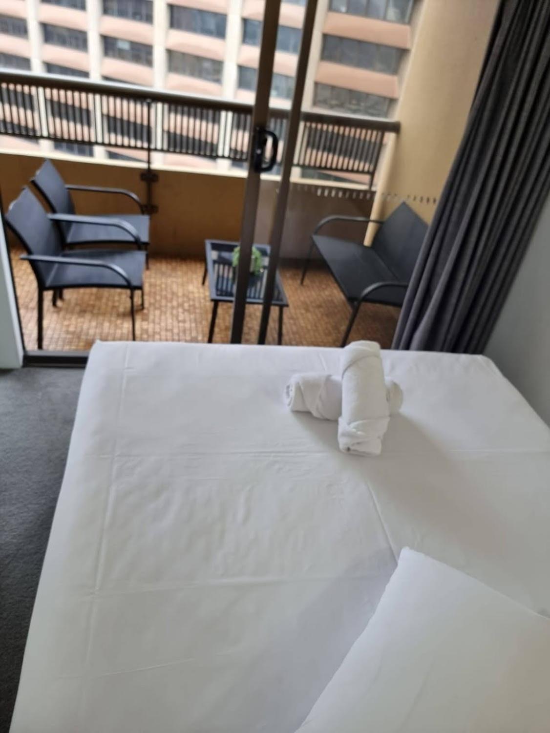 Centre 1 Bedroom With Balcony Aparthotel