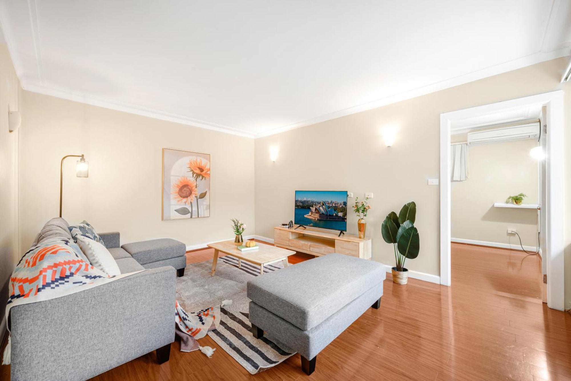 Bexley 5br Near Train & Shpping With Pool 12ppl First Floor Sydney