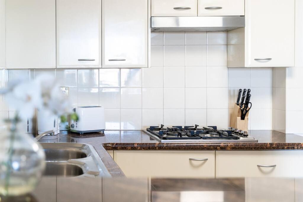 Apartment 91a Convenient 1bedroom Abnb With Free Parking Sydney