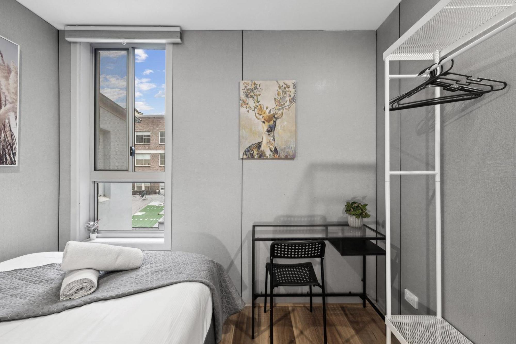 Guest house Cozy Double - Seconds To Station - Near Townhall Uts Usyd Darling Harbour Chinatown - Shared Bathroom *