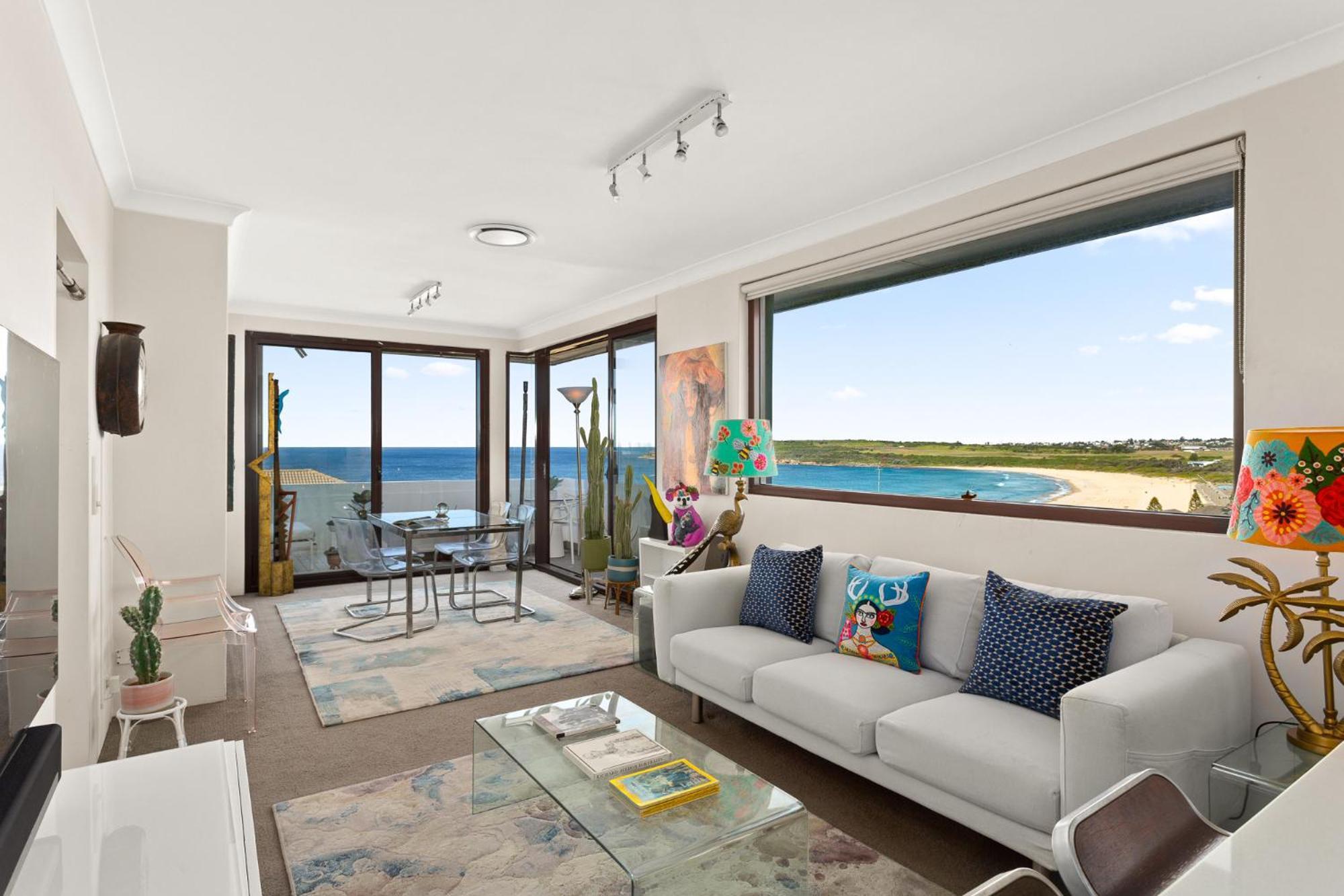 Pristine 2-bed With Expansive Views *